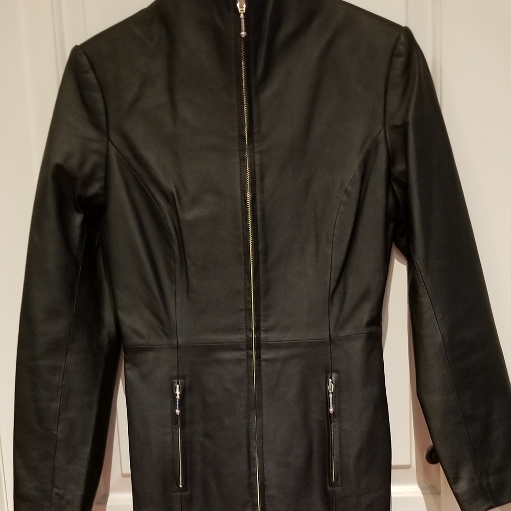 NEW - NEVER WORN BLACK LEATHER LONG FITTED COAT Size  10 RUNS SMALL